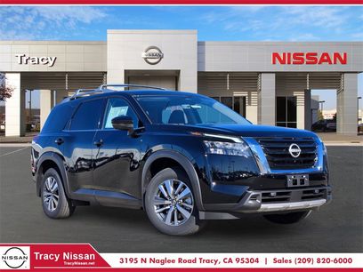 New 2025 Nissan Pathfinder SL