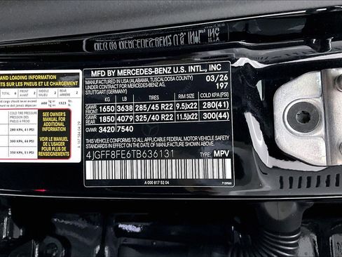 New 2026 Mercedes-Benz GLS 580 4MATIC image 14