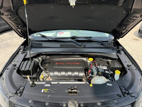 Used 2018 Jeep Compass Latitude w/ Popular Equipment Group AWD/4WD image 22