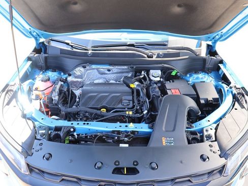 New 2026 Chevrolet Trax LT w/ Midnight Edition FWD image 37