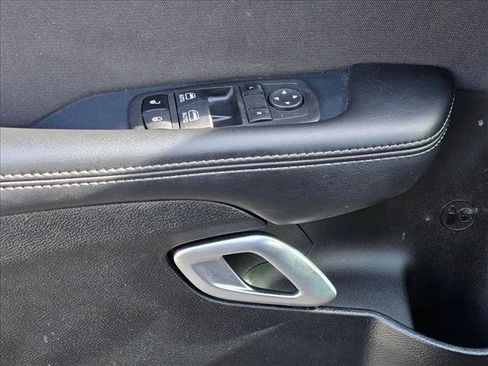 Used 2022 Dodge Challenger R/T Scat Pack w/ Scat Pack Stripe image 9