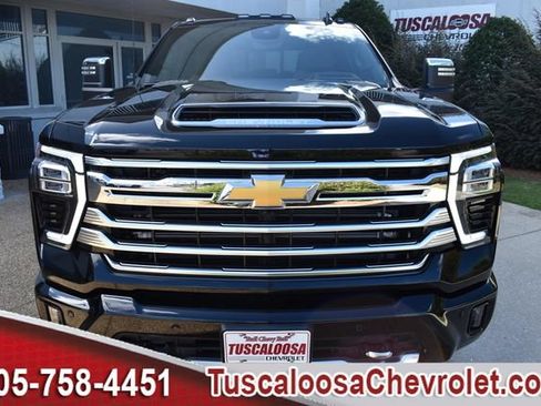 New 2026 Chevrolet Silverado 2500 High Country w/ High Country Premium Package AWD/4WD image 4