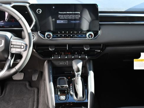 New 2026 GMC Canyon Elevation w/ Convenience Package image 17