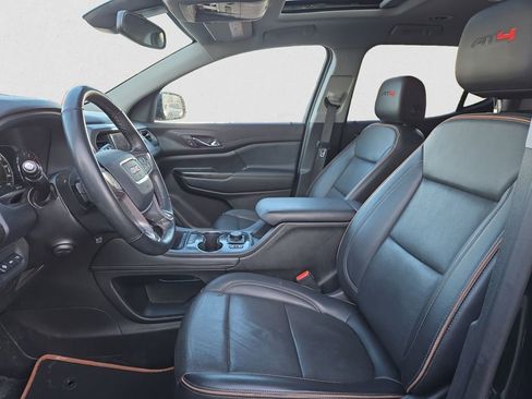 Used 2023 GMC Acadia AT4 w/ Technology Package image 9