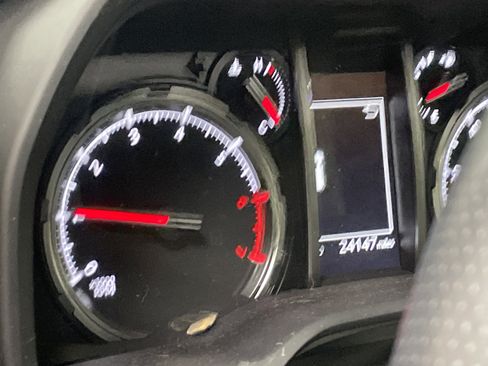 Used 2023 Toyota 4Runner TRD Off-Road Premium w/ Off Road Premium Plus Package image 9