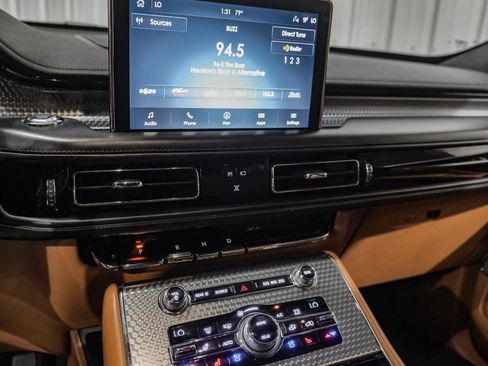 Used 2020 Lincoln Aviator Black Label Grand Touring w/ Class IV Trailer Tow Package image 25