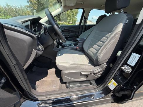 Used 2017 Ford Escape S FWD image 10