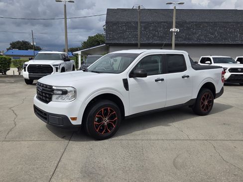 Used 2022 Ford Maverick XL FWD image 3
