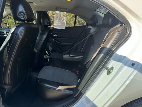 Used 2015 Chevrolet Malibu LT image 12