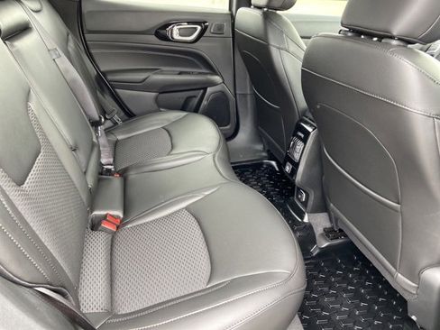 Used 2022 Jeep Compass Altitude w/ Sun and Sound Group image 24