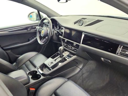 Used 2023 Porsche Macan Turbo AWD/4WD image 25