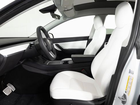 Used 2022 Tesla Model Y Performance AWD/4WD image 15