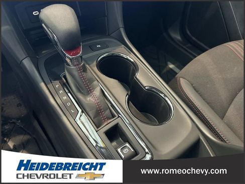 Certified 2022 Chevrolet Equinox RS w/ LPO, Floor Liner Package image 27