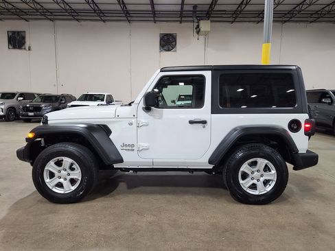 Used 2021 Jeep Wrangler Sport S image 7