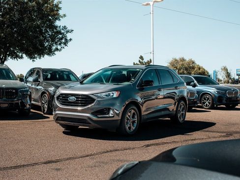 Used 2022 Ford Edge SEL w/ Sport Appearance Package AWD/4WD image 3