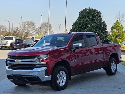 Used 2022 Chevrolet Silverado 1500 LT image 3