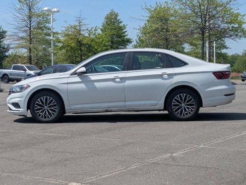 Used 2020 Volkswagen Jetta SE w/ SE Cold Weather Package image 8