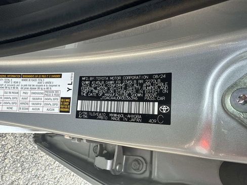 Used 2024 Toyota Prius XLE image 13