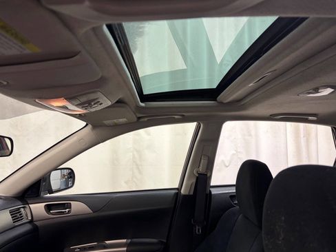 Used 2010 Subaru Impreza 2.5i Premium image 15