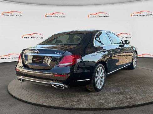 Used 2017 Mercedes-Benz E 300 4MATIC w/ Premium 1 Package image 10