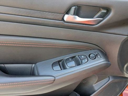 Certified 2021 Nissan Altima 2.5 SR w/ SR Premium Package image 6