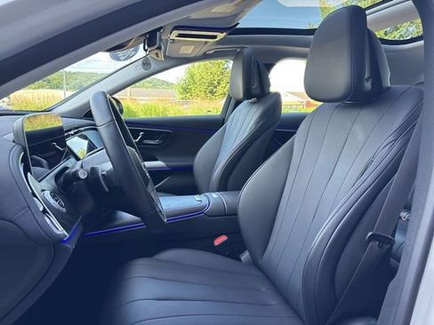 Used 2024 Mercedes-Benz E 350 4MATIC Sedan image 13