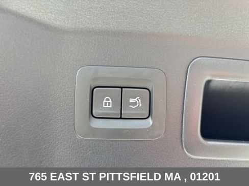 Used 2025 MAZDA CX-70 Plug-In Hybrid w/ Premium Plus AWD/4WD image 13