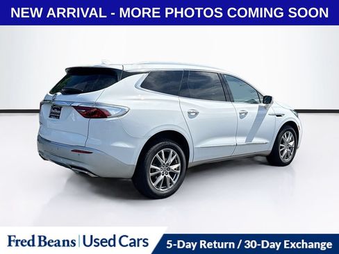 Used 2023 Buick Enclave Essence w/ Experience Buick Package AWD/4WD image 8
