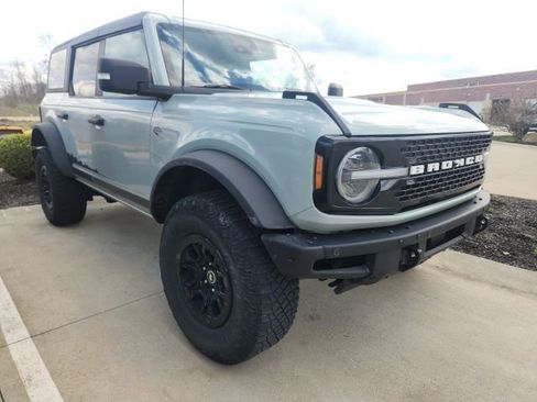 Used 2022 Ford Bronco Wildtrak image 1