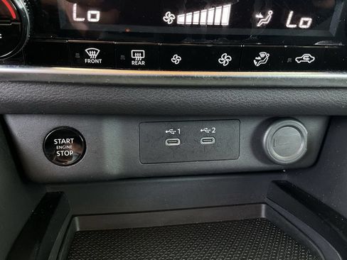 Used 2025 Nissan Rogue SV FWD image 23