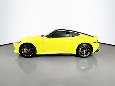 Used 2023 Nissan Z w/ Floor Mat Package (L93) RWD image 4
