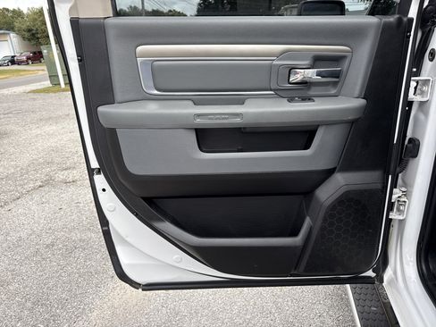 Used 2019 RAM 1500 Big Horn image 29