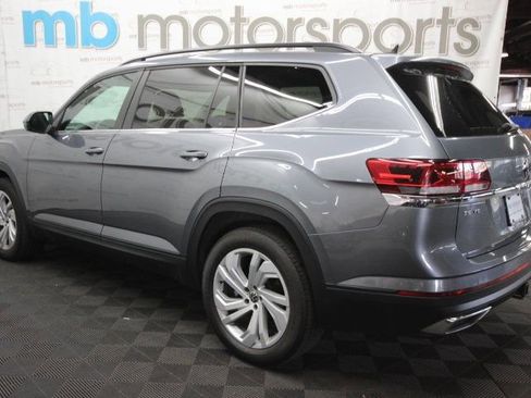 Used 2021 Volkswagen Atlas SE w/ Towing Package image 3