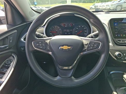 Used 2024 Chevrolet Malibu LT FWD image 19