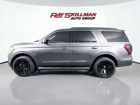 Used 2020 Ford Expedition XLT w/ Equipment Group 201A AWD/4WD image 4