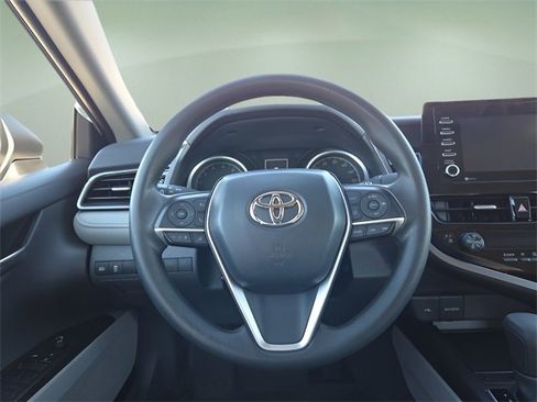 Used 2023 Toyota Camry LE image 12