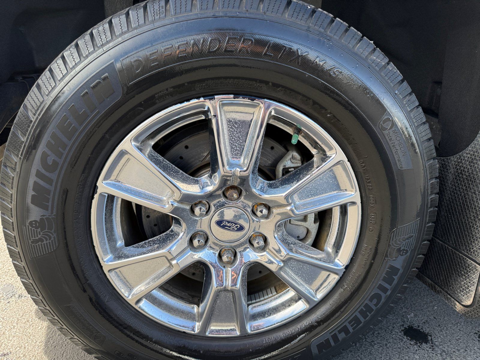 Used 2017 Ford F150 XLT w/ Equipment Group 301A Mid AWD/4WD image 10