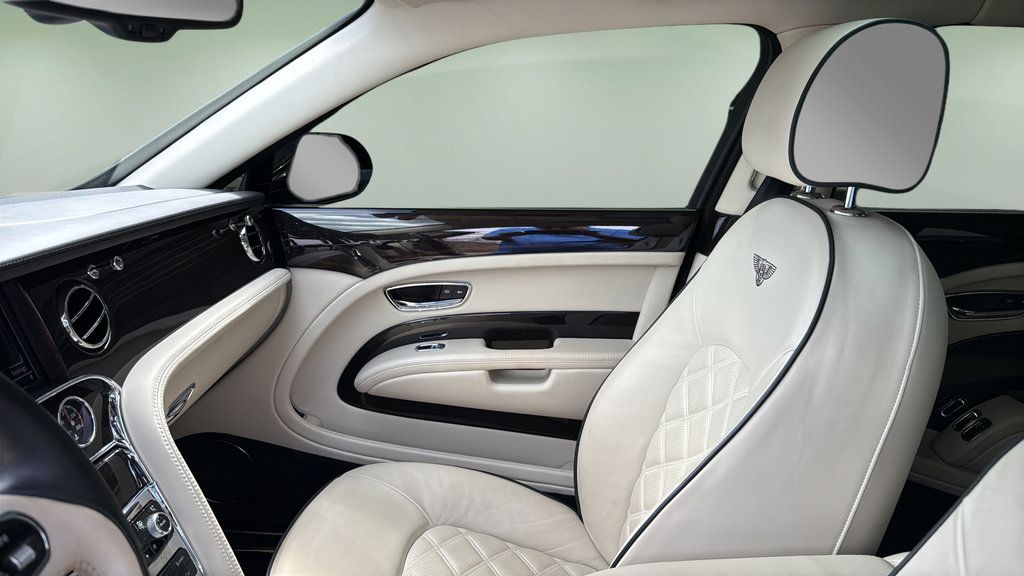 Used 2013 Bentley Mulsanne RWD image 22