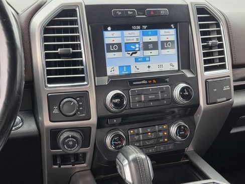 Used 2017 Ford F150 Platinum w/ Equipment Group 701A Luxury AWD/4WD image 10