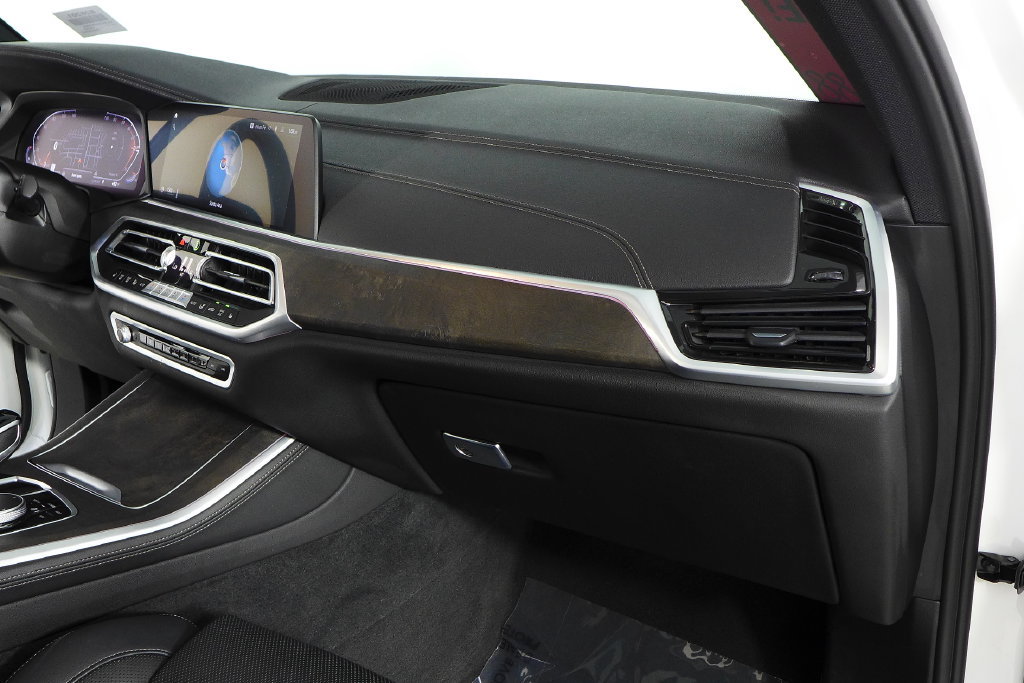 Used 2023 BMW X5 sDrive40i w/ Parking Assistance Package RWD image 14