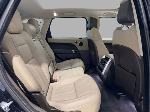 Used 2020 Land Rover Range Rover Sport SE image 26