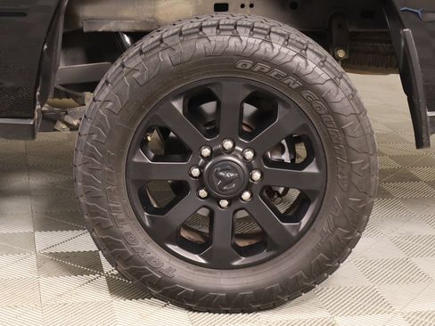 Used 2022 RAM 2500 Big Horn w/ Night Edition AWD/4WD image 19