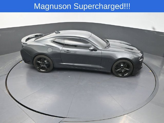 Used 2017 Chevrolet Camaro SS RWD image 19