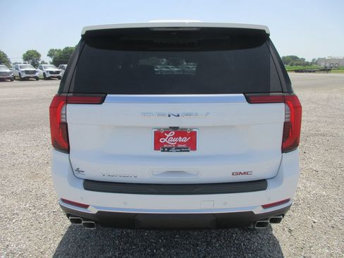 New 2026 GMC Yukon Denali w/ Sun & Power Step Package AWD/4WD image 5