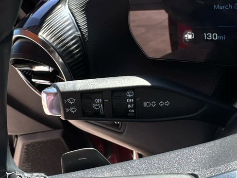 Used 2025 Chevrolet Equinox LT w/ Convenience Package II image 20