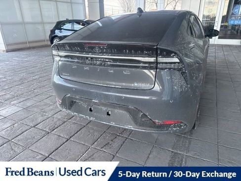 Used 2025 Toyota Prius Plug-In Hybrid image 5