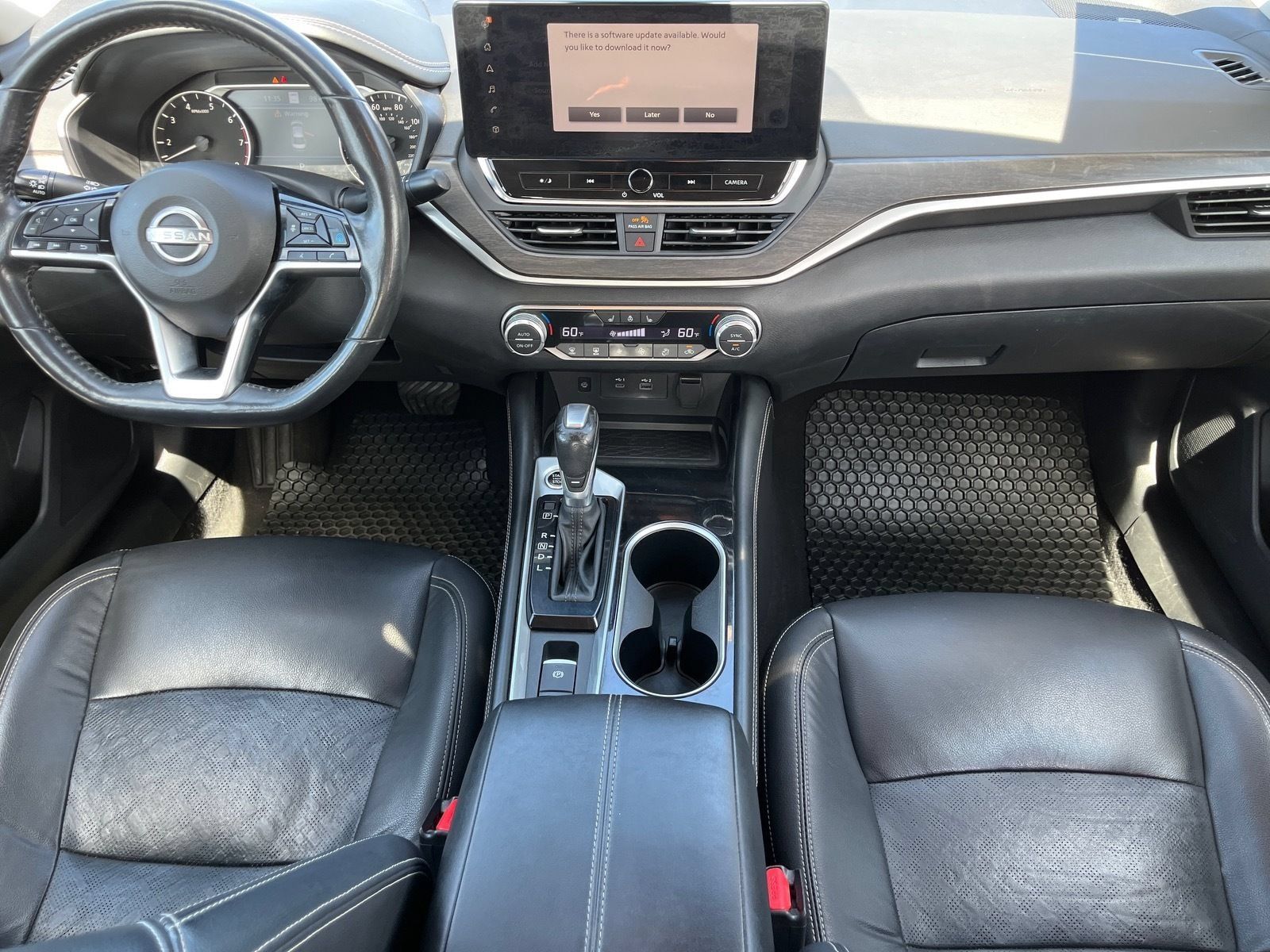 Used 2023 Nissan Altima 2.5 SL FWD image 14