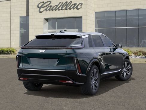 New 2026 Cadillac Lyriq Luxury w/ LPO, Floor Liner Package AWD/4WD image 4
