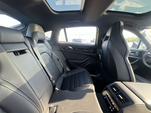Used 2025 Porsche Panamera 4 image 14