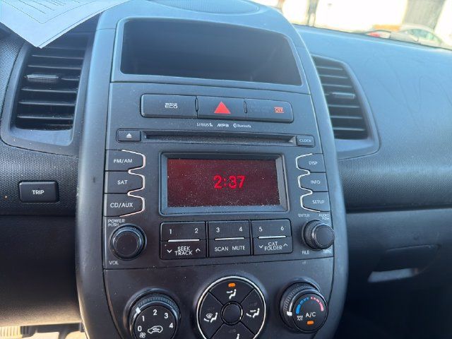 Used 2012 Kia Soul FWD image 15